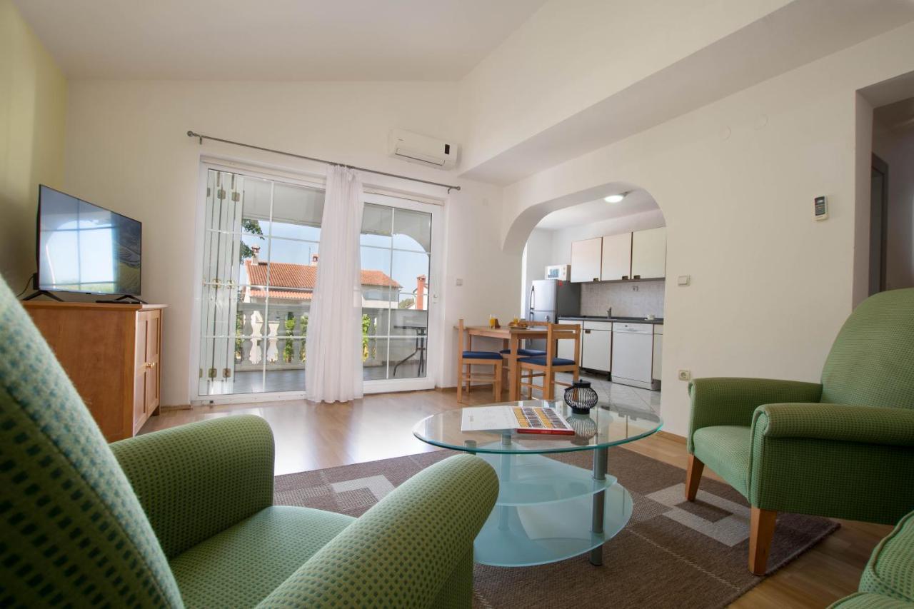Villa Lucija Pjescana Uvala Luaran gambar